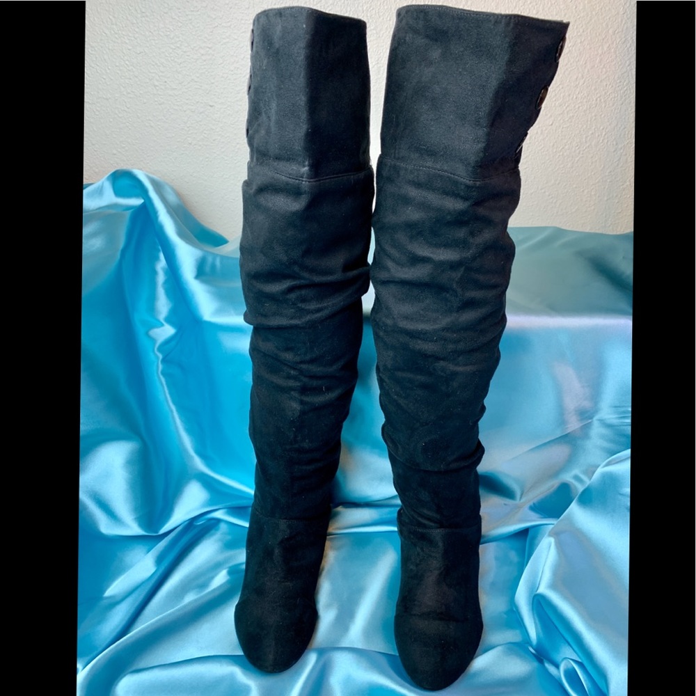 Black Knee high / thigh high boots